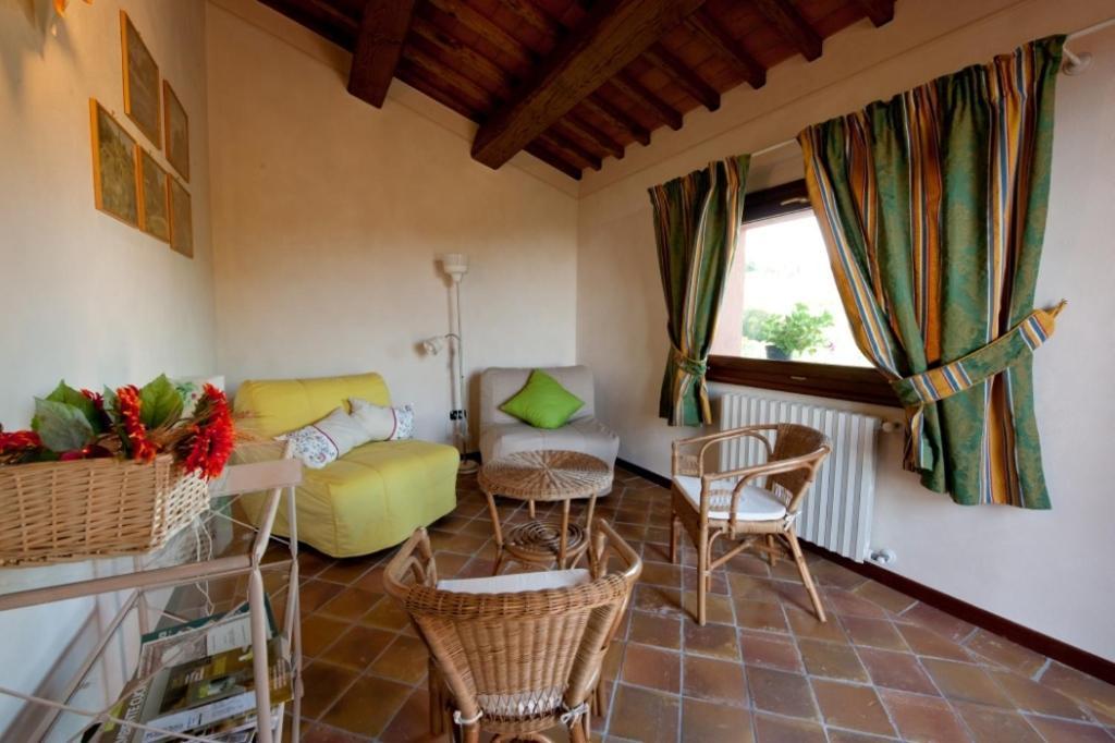 Podere Chiaromonte ปาลายา ภายนอก รูปภาพ